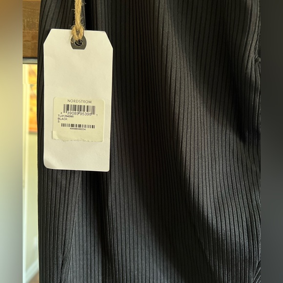 NWT Leith Ribbed Black Miniskirt - Picture 3 of 5